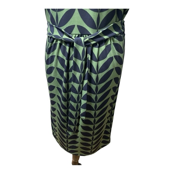 Ann Taylor Navy Leaf Print Wrap Dress size 10 - Picture 9 of 13